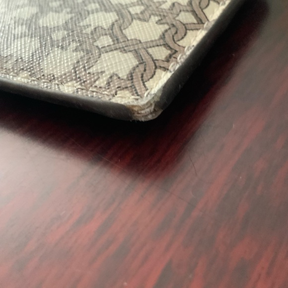 ♠️kate spade♠️ GUC card sleeve - Picture 4 of 5